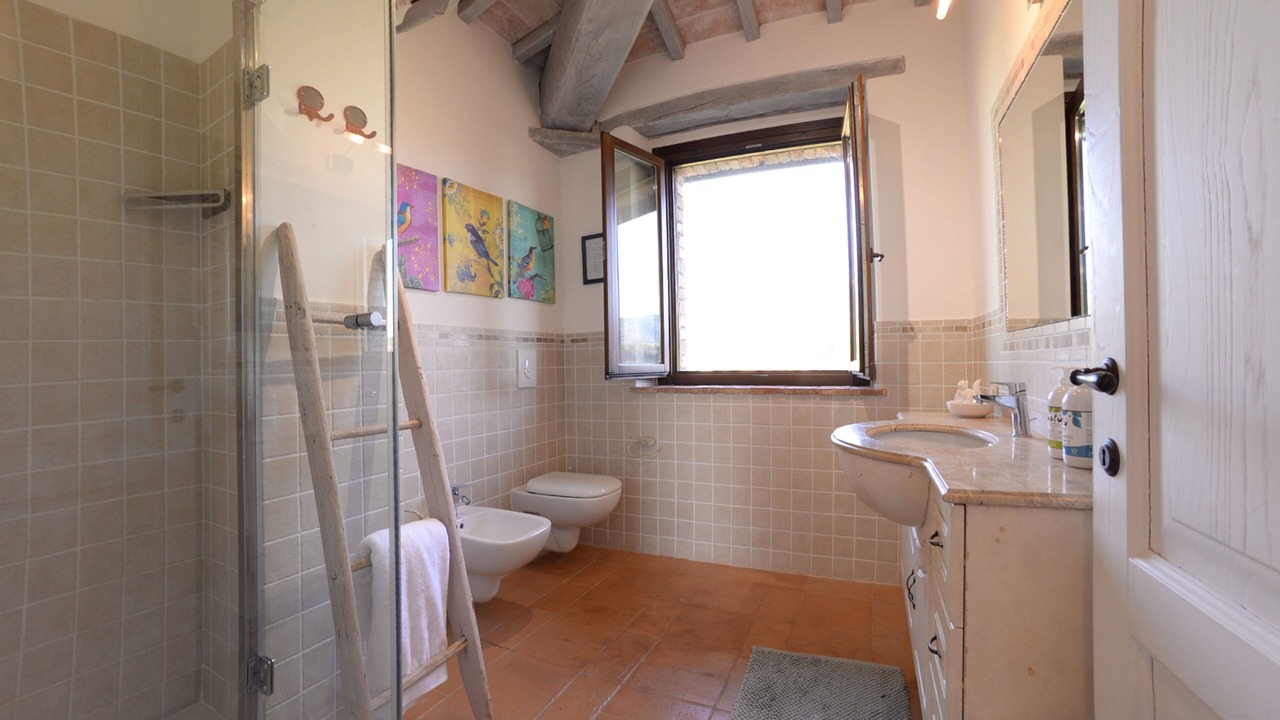 Photo of Bathroom in Paciano