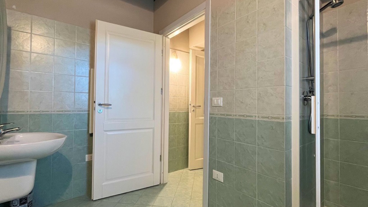 Photo of Bathroom in Lajatico