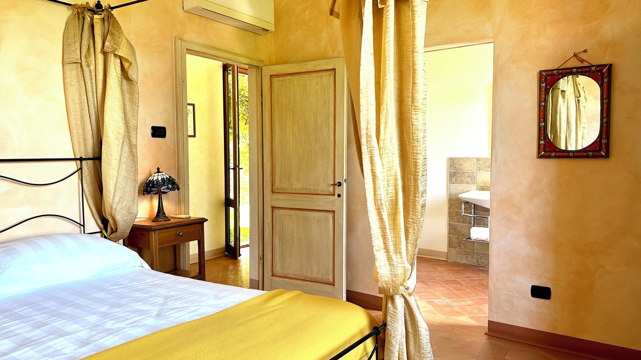 Photo of Bedroom in Paciano