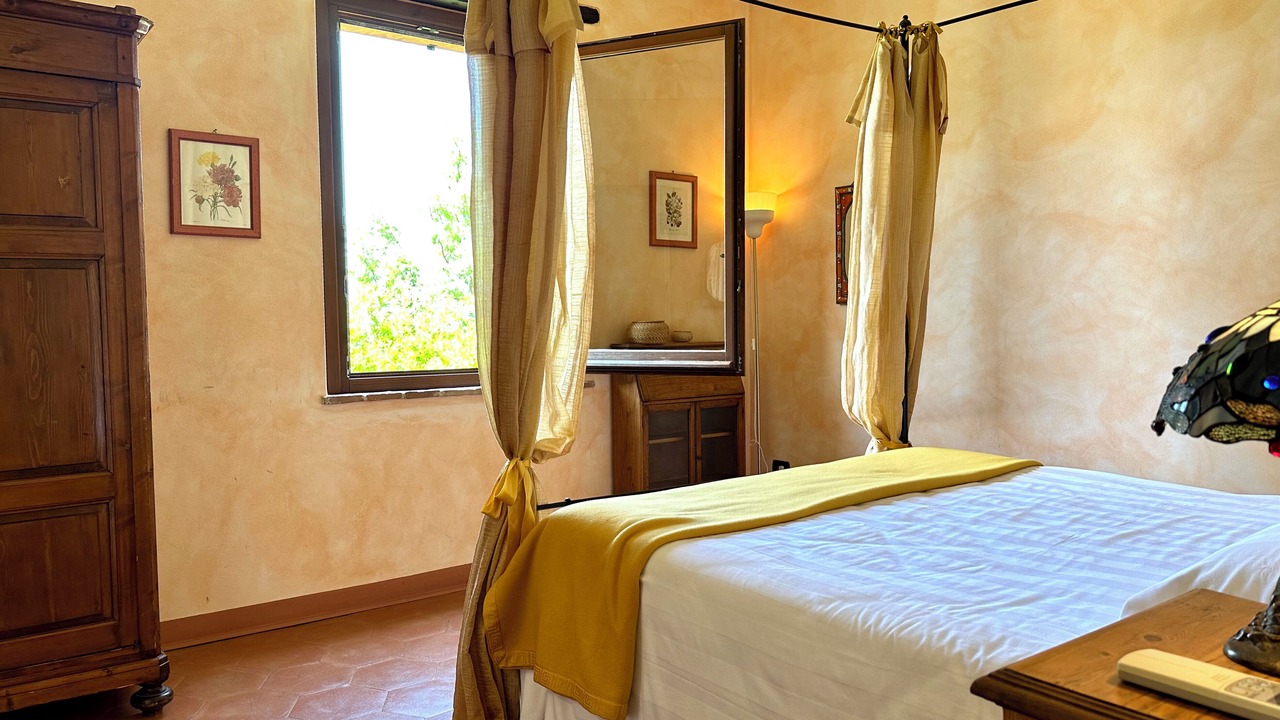 Photo of Bedroom in Paciano