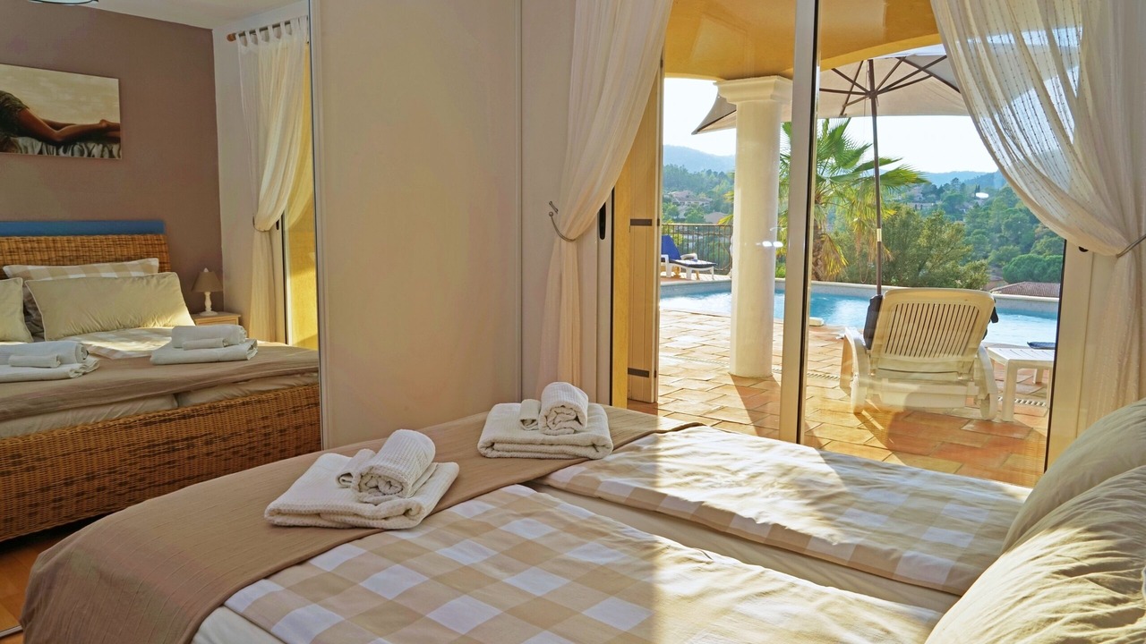 Photo of Bedroom in Les Esterets du Lac