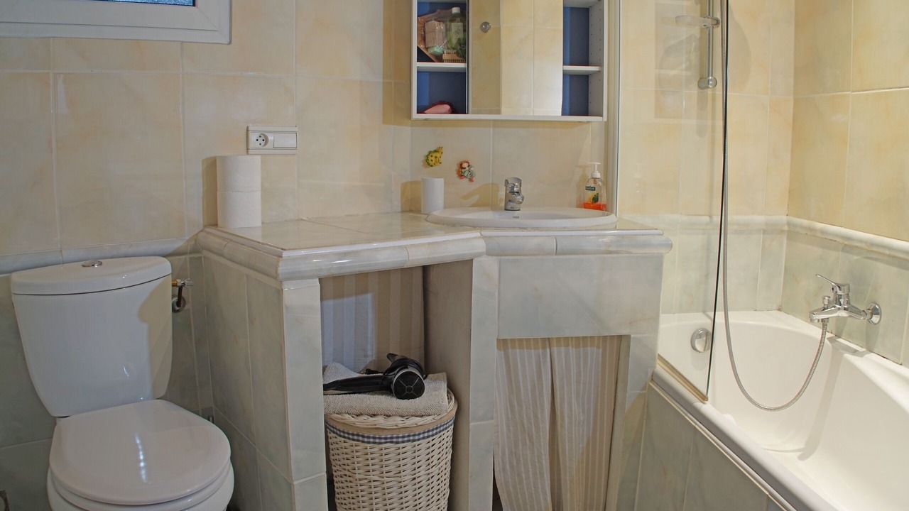 Photo of Bathroom in Les Esterets du Lac