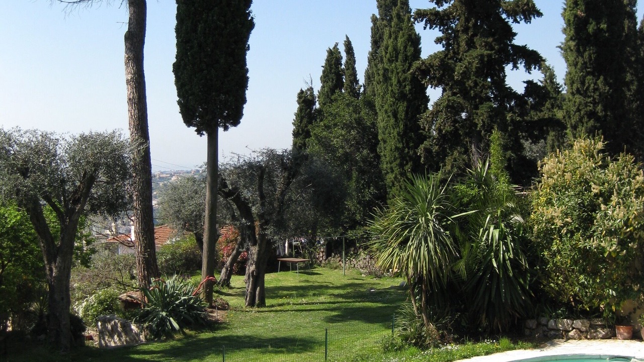 Photo of Outdoor in Gairaut