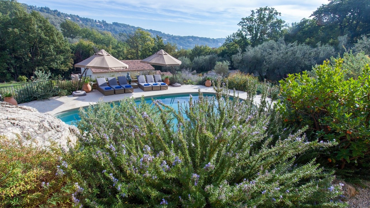 Photo of Others in Chateauneuf-Grasse