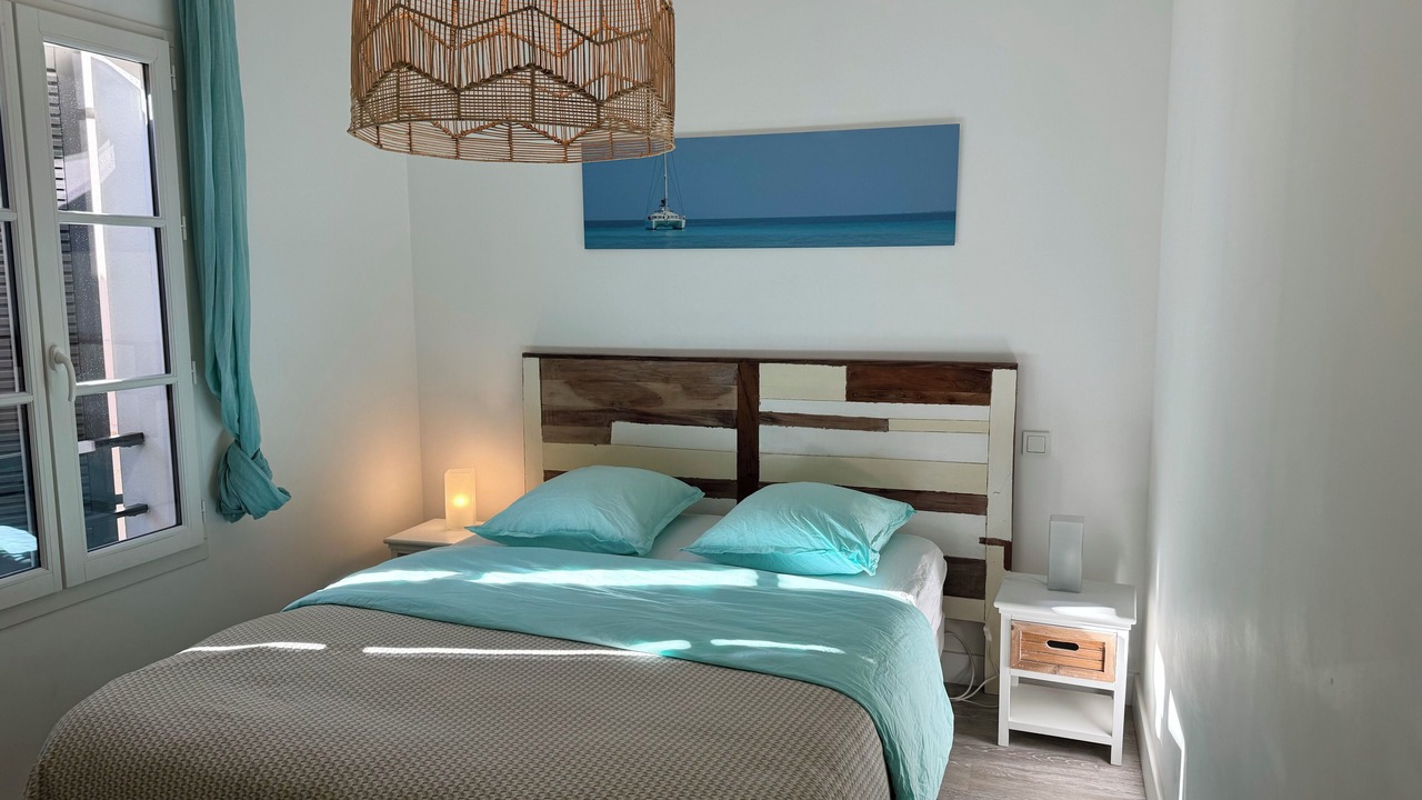 Photo of Bedroom in Saint-Tropez City Centre