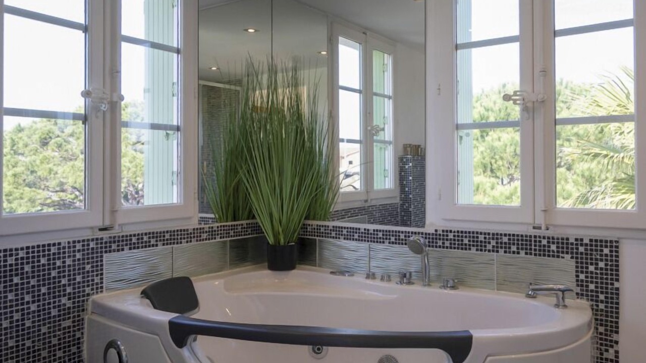 Photo of Bathroom in Port Grimaud