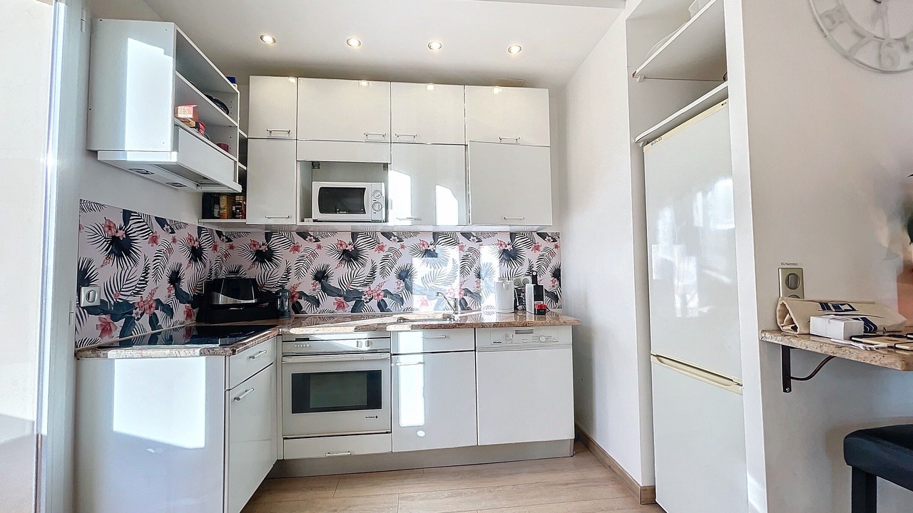 Photo of Kitchen in Prado - Republique