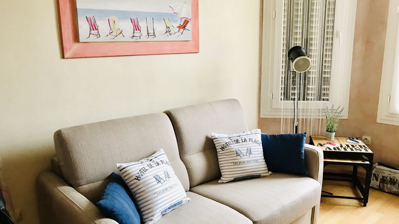 Photo of Livingroom in Prado - Republique