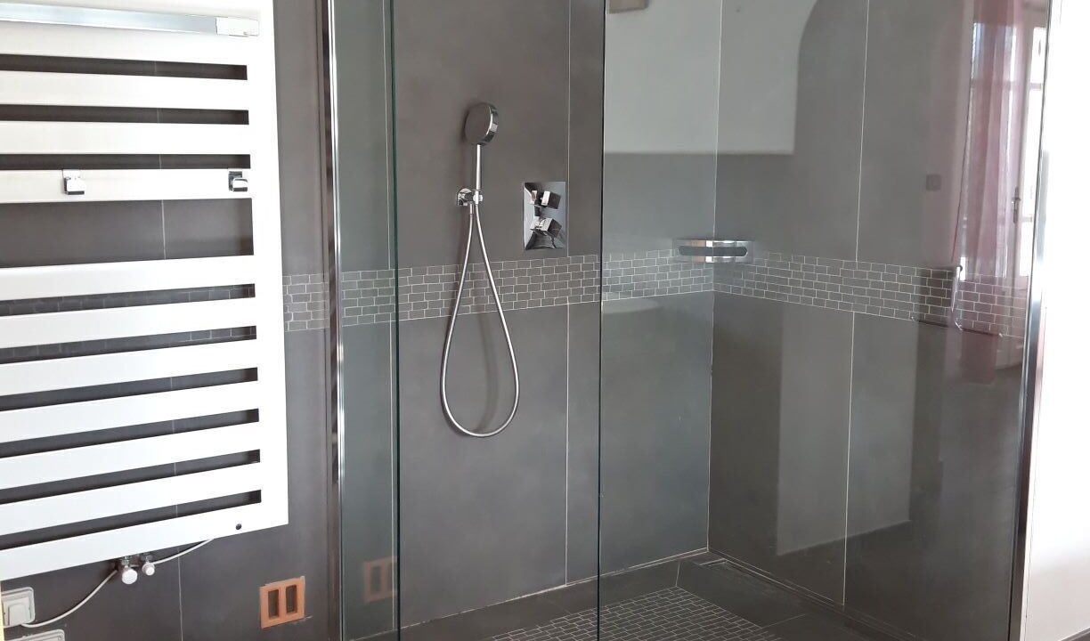 Photo of Bathroom in Tanneron