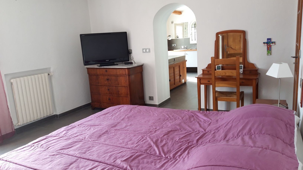 Photo of Bedroom in Tanneron