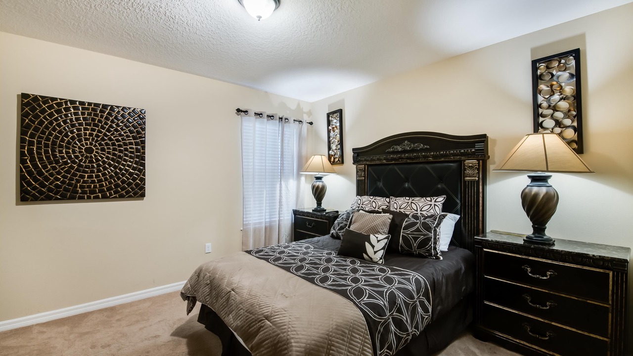 Photo of Bedroom in Cypress Pointe