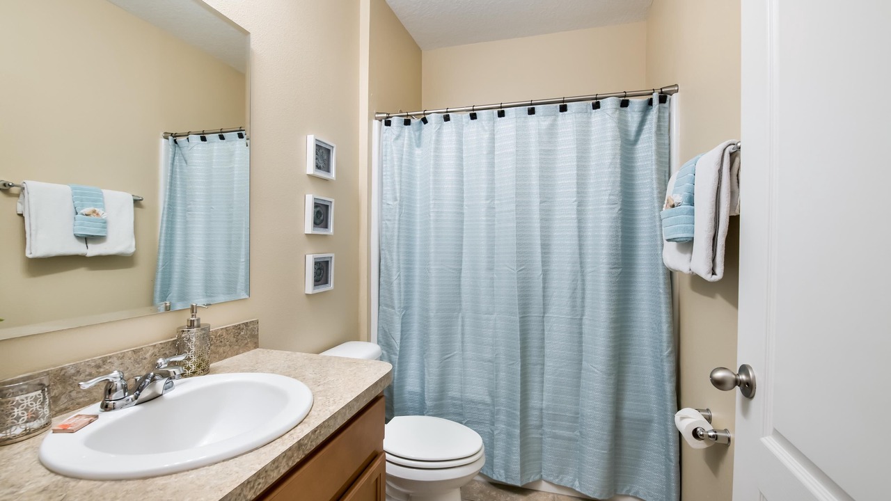 Photo of Bathroom in Cypress Pointe