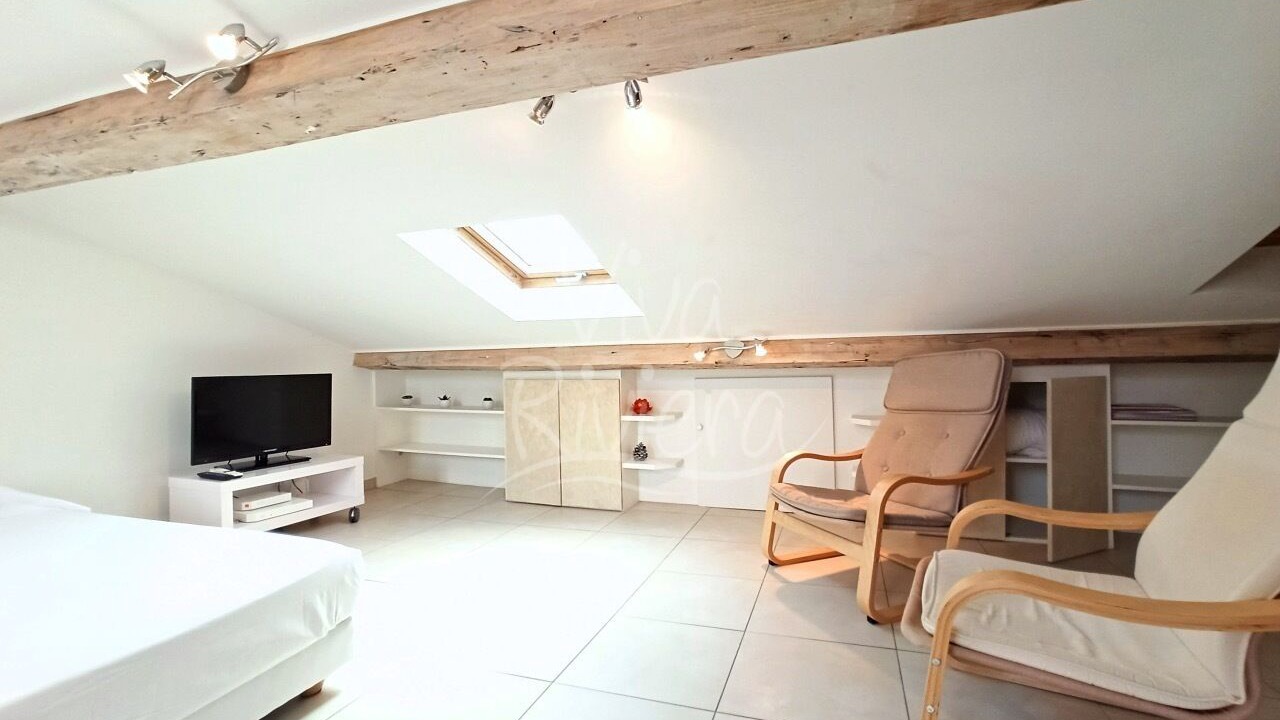 Photo of Bedroom in Cannes City Centre