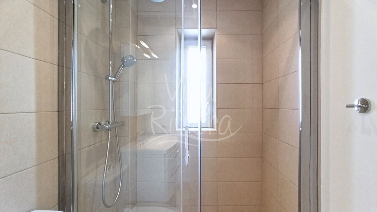 Photo of Bathroom in Cannes City Centre