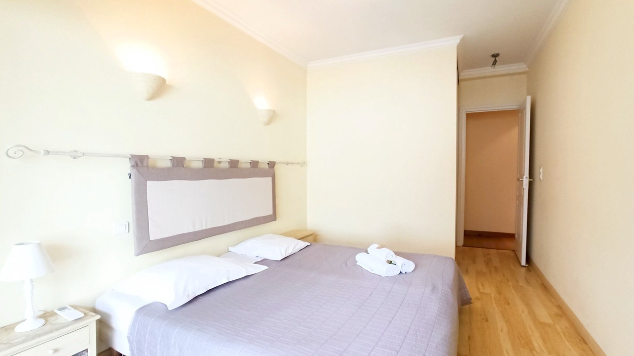Photo of Bedroom in Cannes City Centre