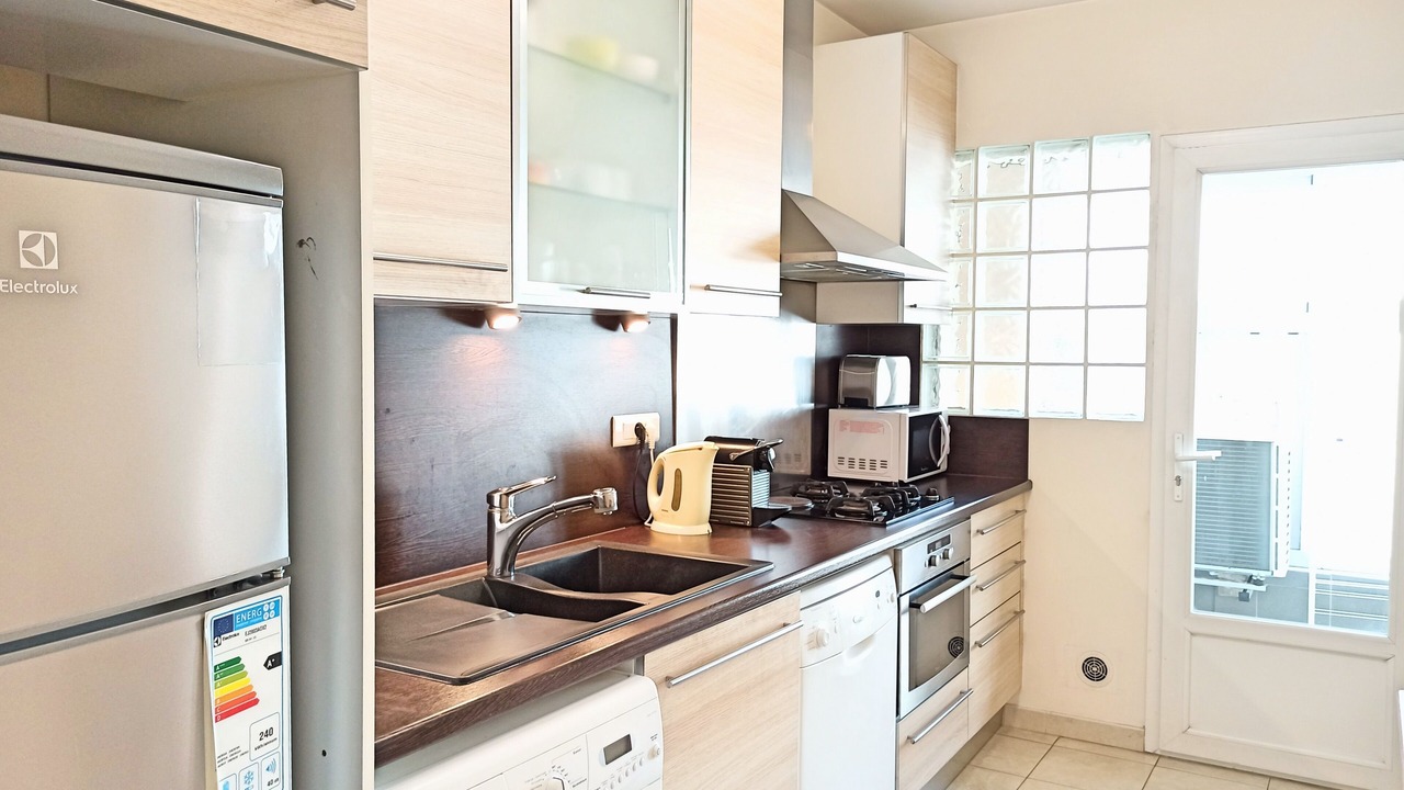 Photo of Kitchen in Cannes City Centre