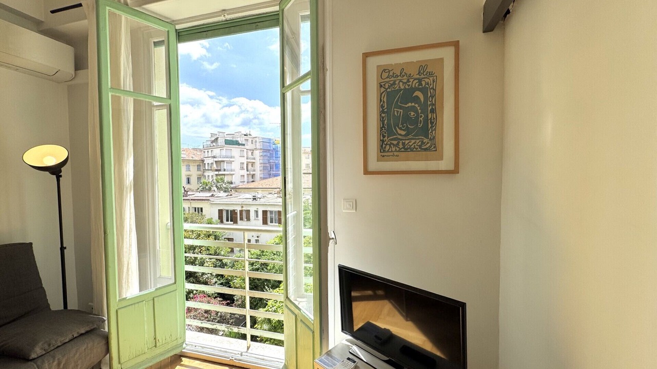 Photo of Livingroom in Gambetta