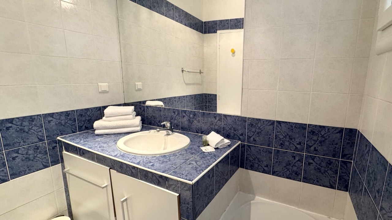 Photo of Bathroom in Gambetta