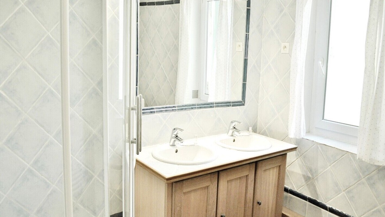 Photo of Bathroom in Old Town