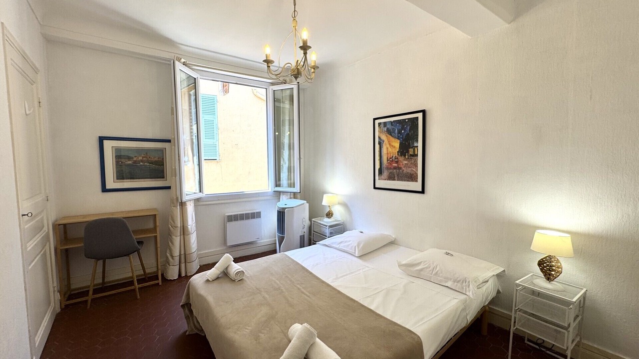 Photo of Bedroom in Old Town