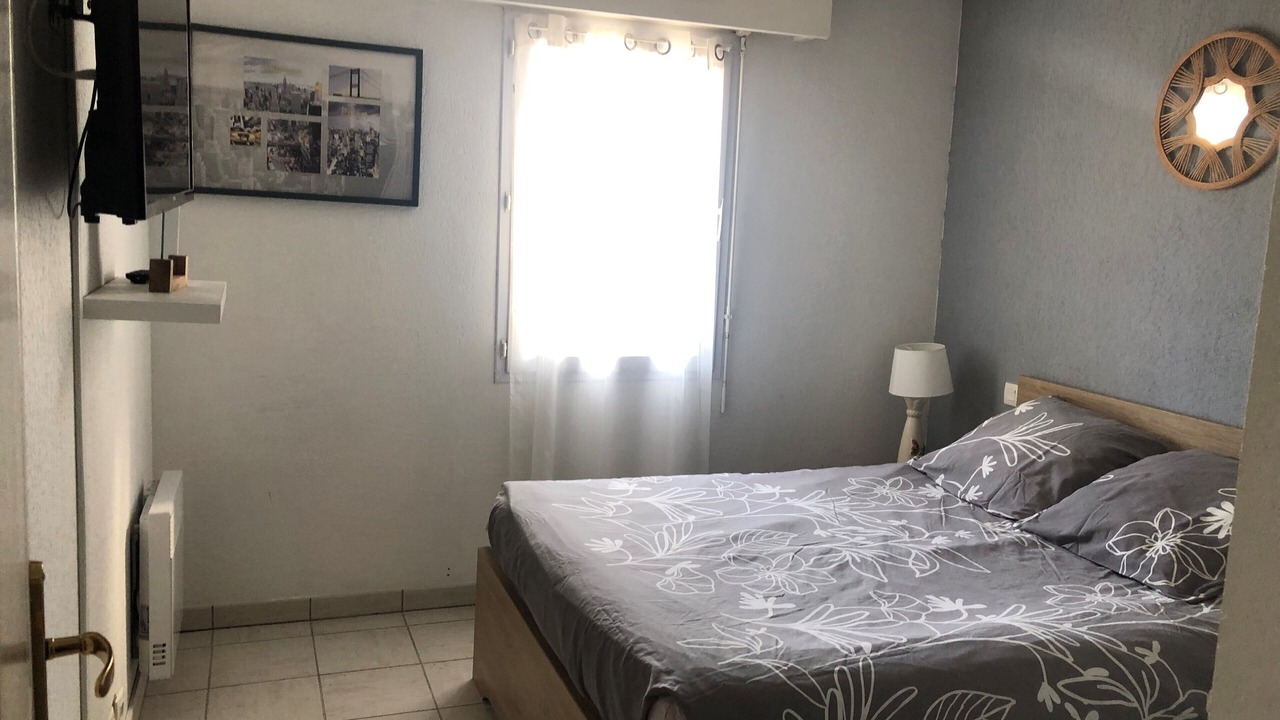 Photo of Bedroom in Frejus Plage