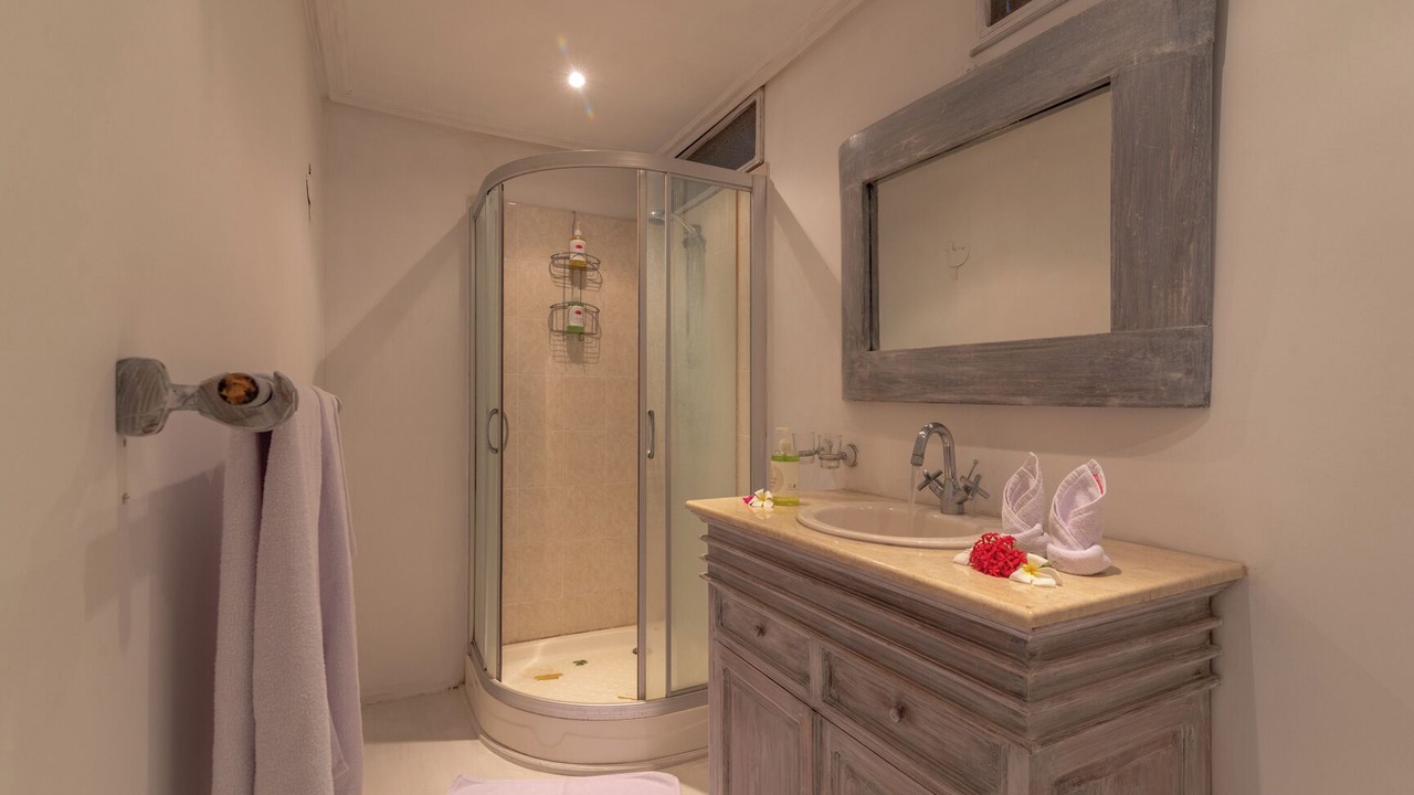 Photo of Bathroom in Dencarik