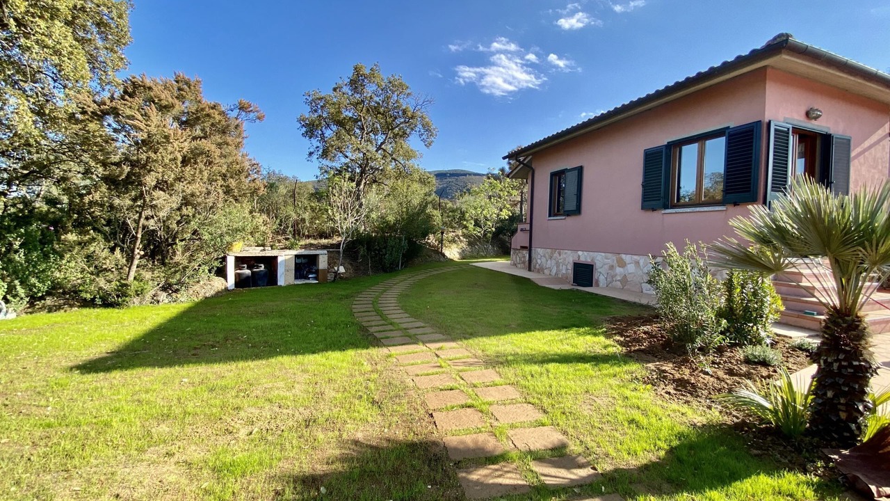 Photo of Outdoor in Naregno