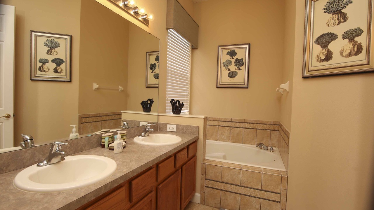 Photo of Bathroom in Reunion