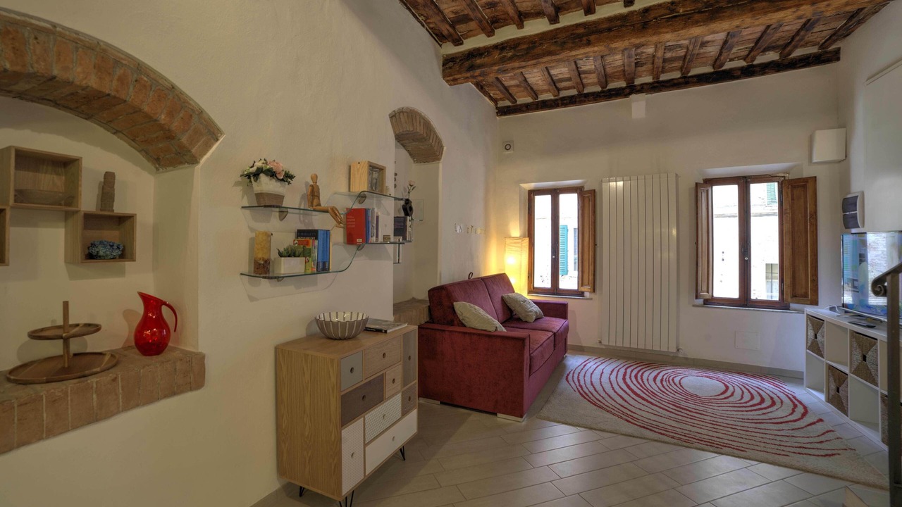 Photo of Livingroom in Siena City Centre
