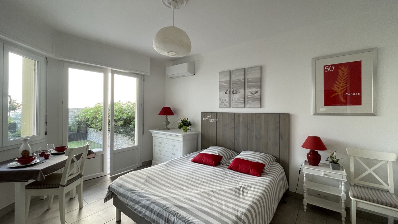 Photo of Bedroom in Riou - Petit Juas - Av de Grasse