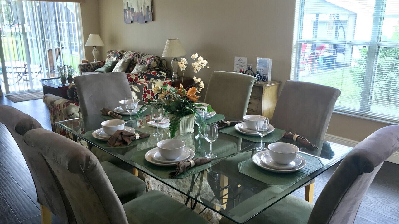 Photo of Livingroom in Westridge