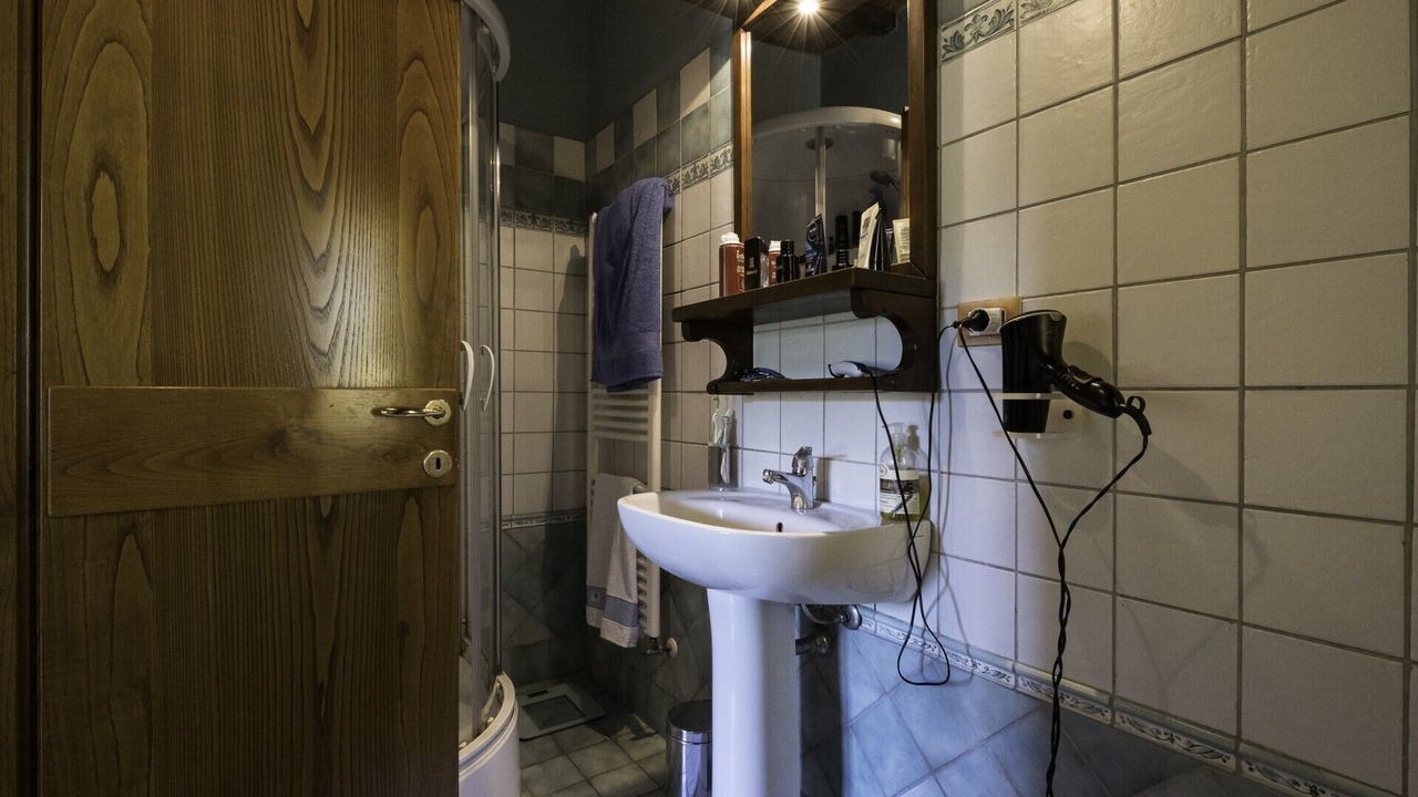 Photo of Bathroom in Villabuona