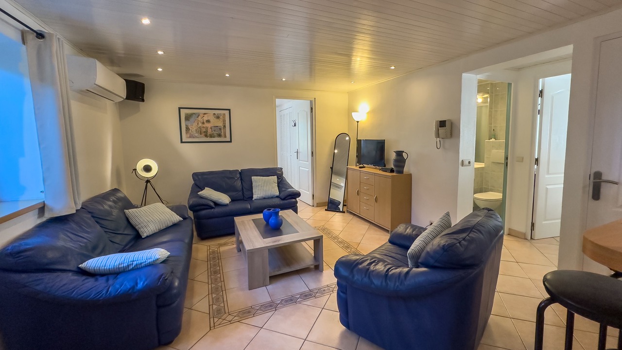Photo of Livingroom in Mandelieu-La-Napoule