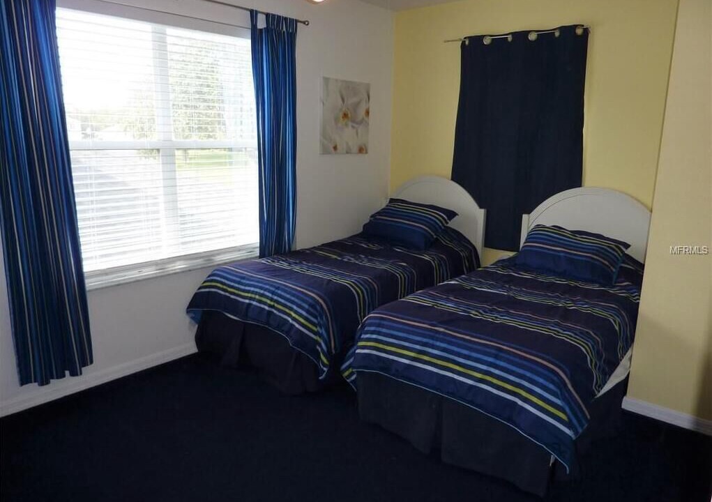 Photo of Bedroom in Sunset Lakes