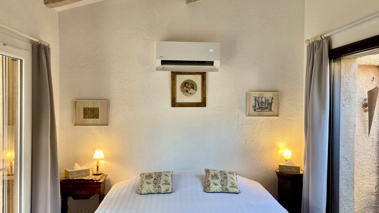 Photo of Bedroom in Bagnols-en-Foret