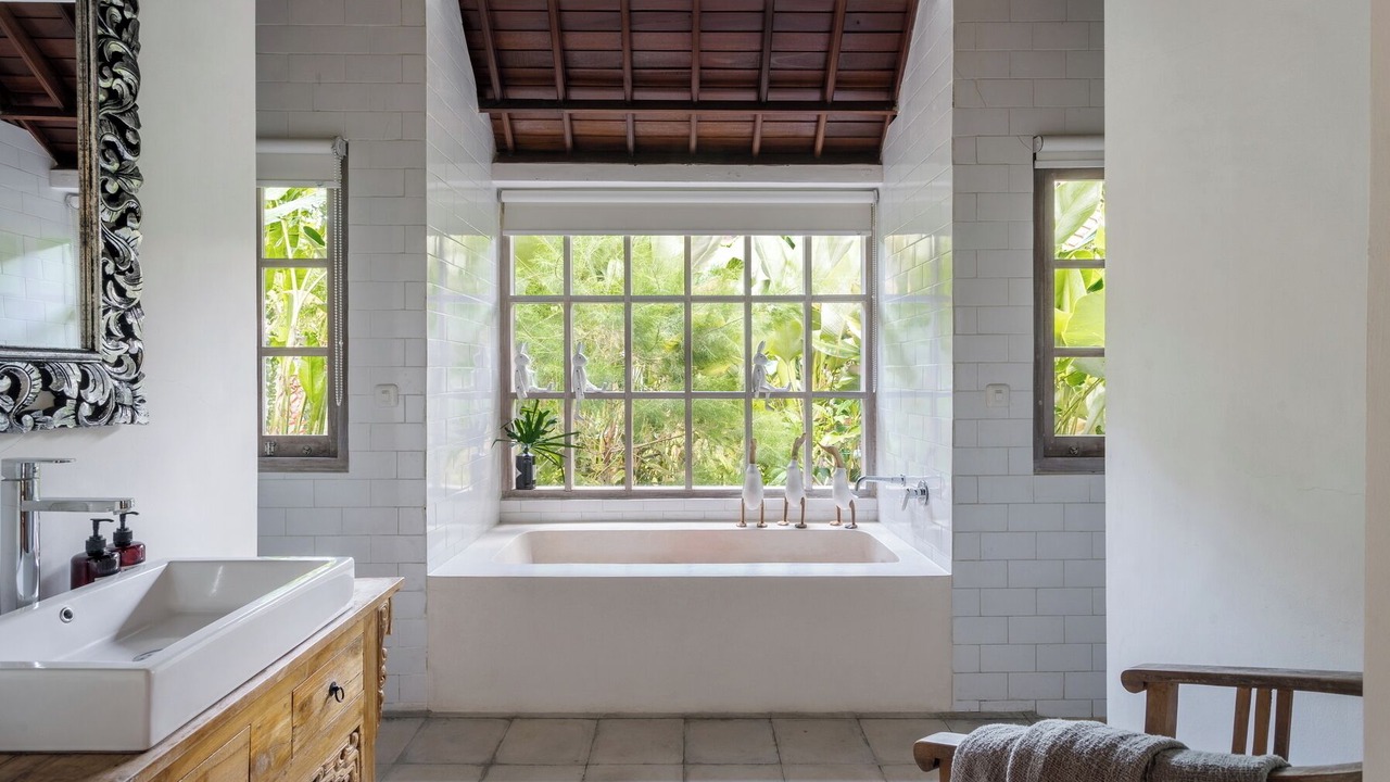 Photo of Bathroom in Kedewatan