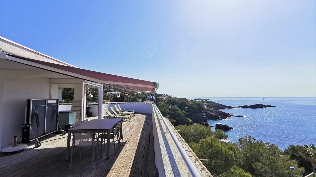 Photo of Outdoor in Antheor