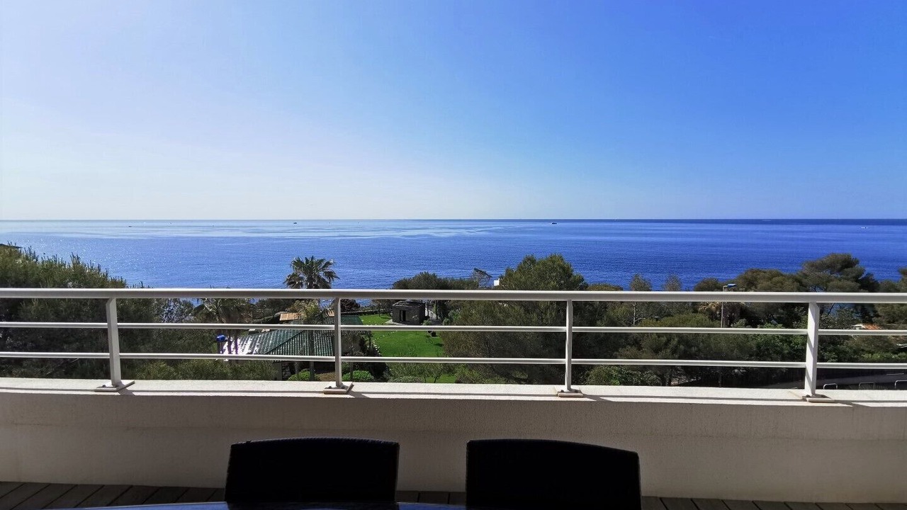 Photo of Outdoor in Antheor