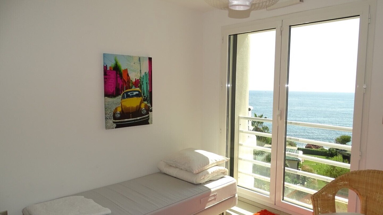 Photo of Bedroom in Antheor