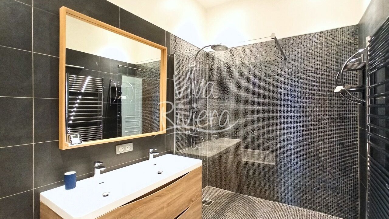 Photo of Bathroom in Cannes City Centre