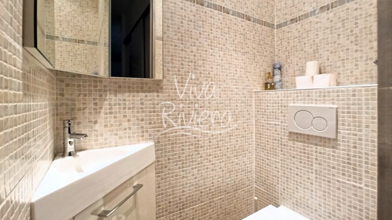 Photo of Bathroom in Cannes City Centre