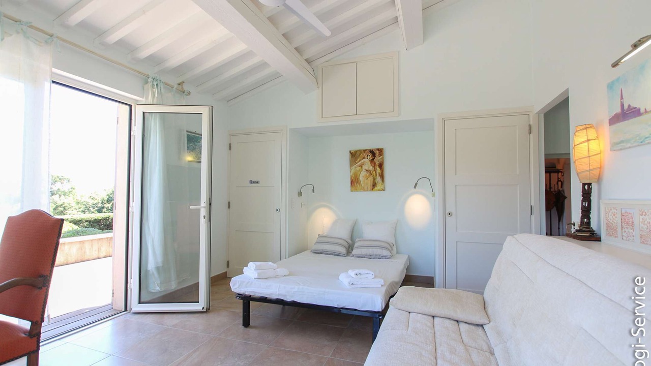 Photo of Bedroom in Sainte-Maxime - Saint-Tropez