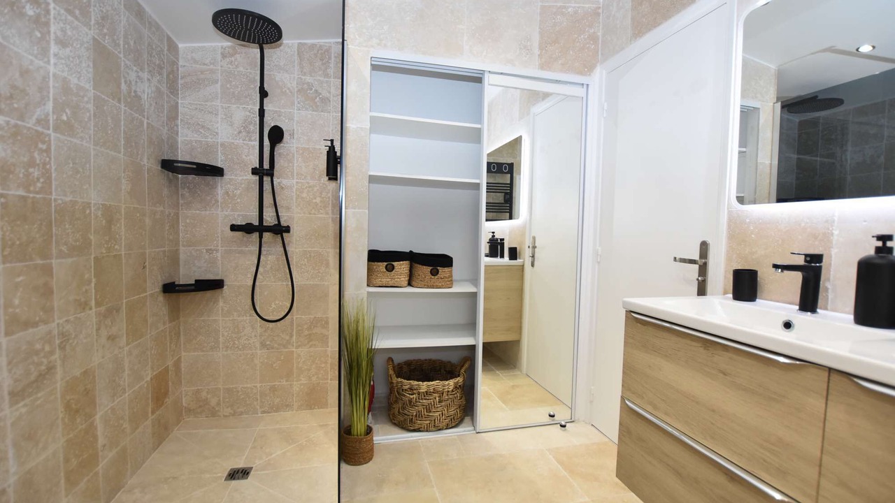Photo of Bathroom in Colomars