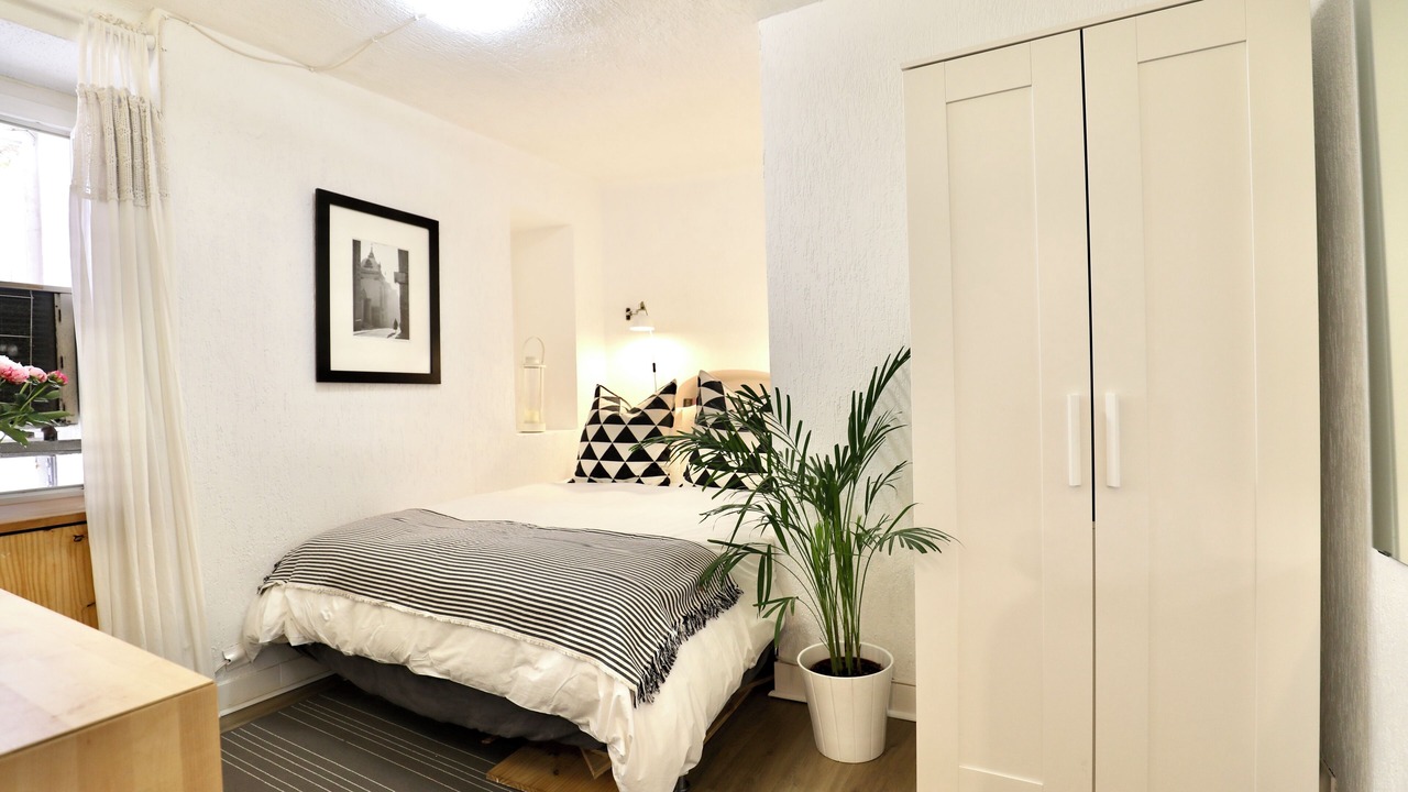 Photo of Bedroom in Antibes Old Town
