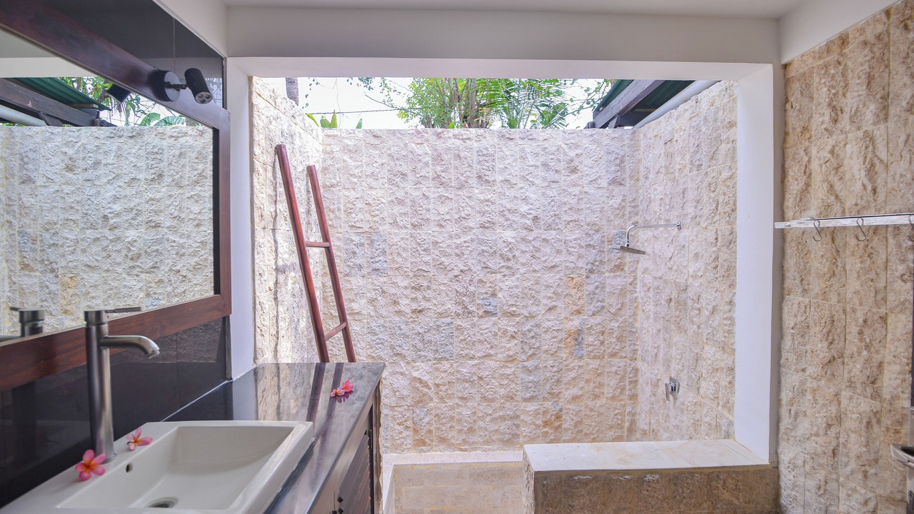 Photo of Bathroom in Dencarik