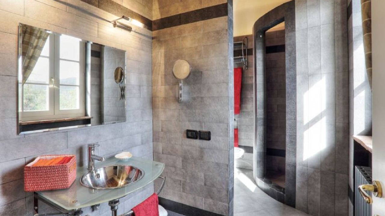 Photo of Bathroom in Macchino
