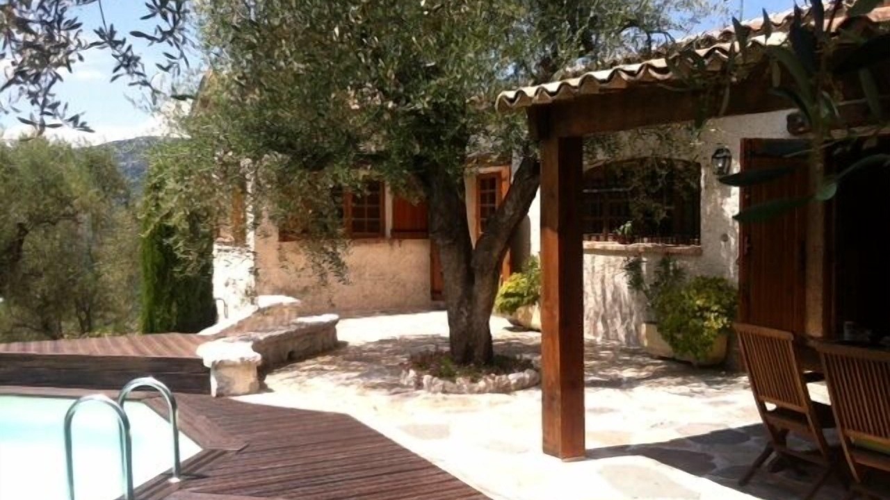 Photo of Patio Balcony in Berre-des-Alpes
