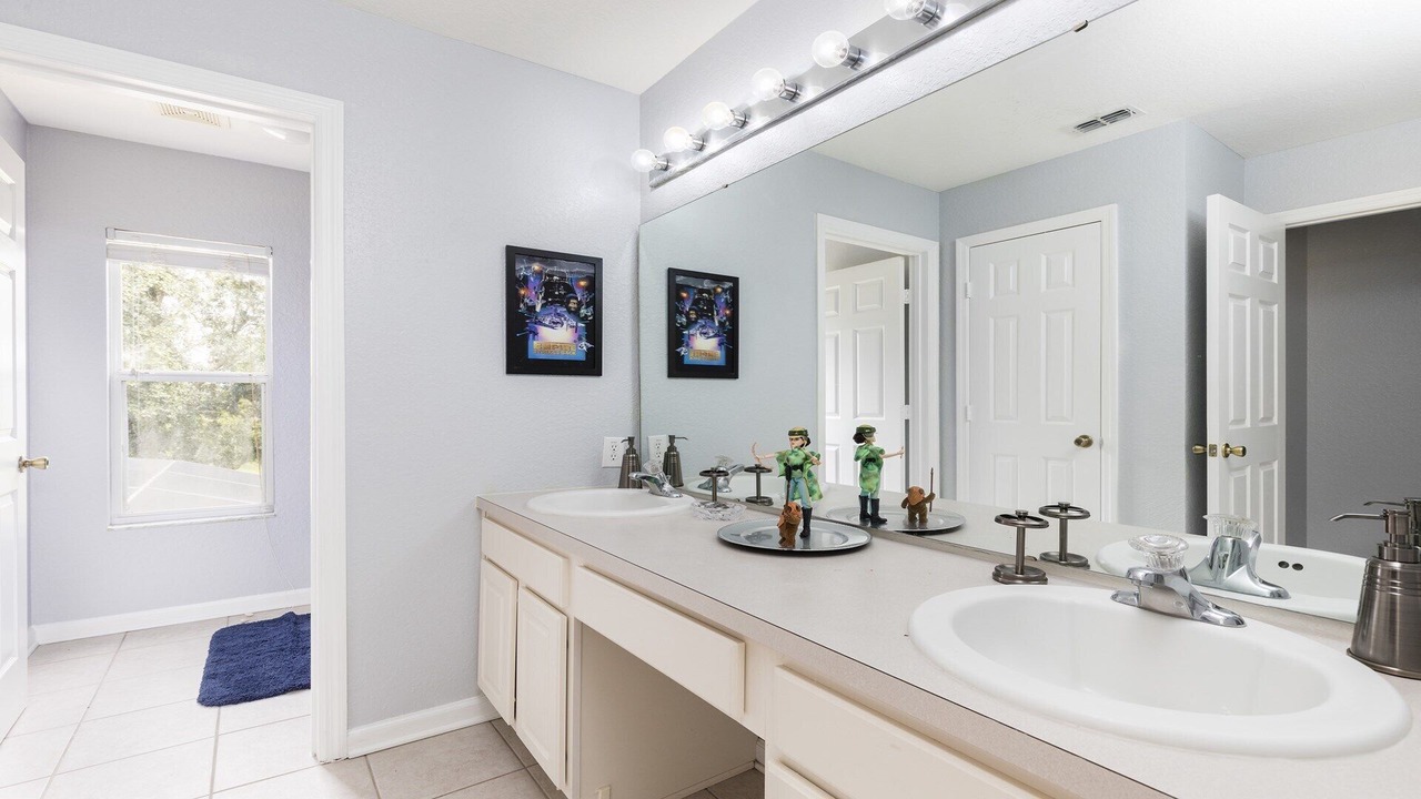 Photo of Bedroom in Windsor Hills