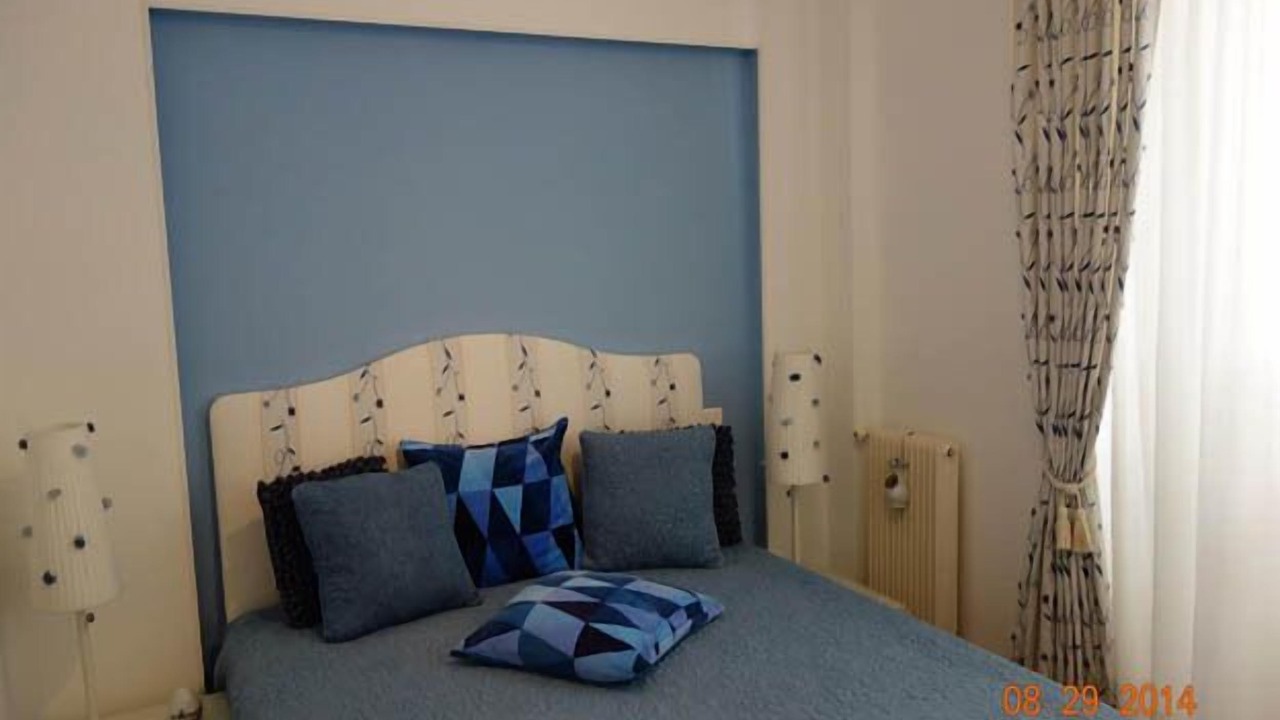 Photo of Bedroom in Les Baumettes
