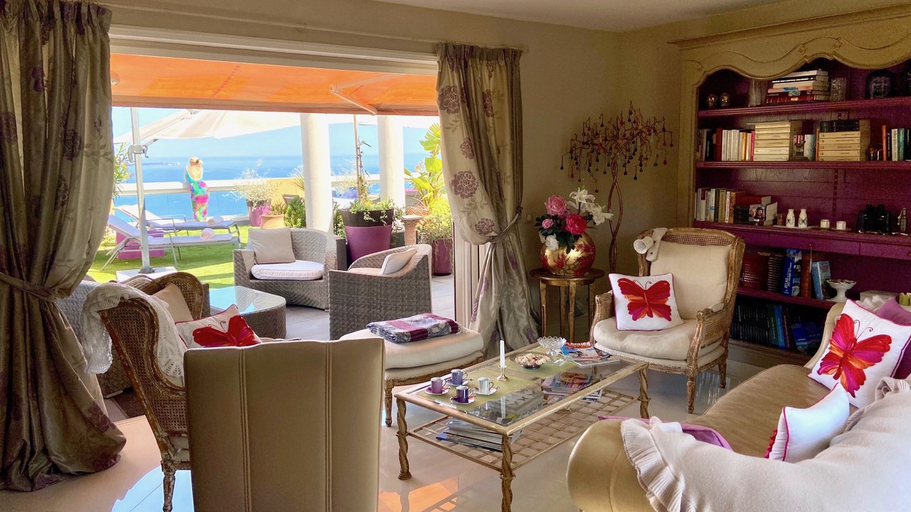 Photo of Livingroom in Theoule-Superieur